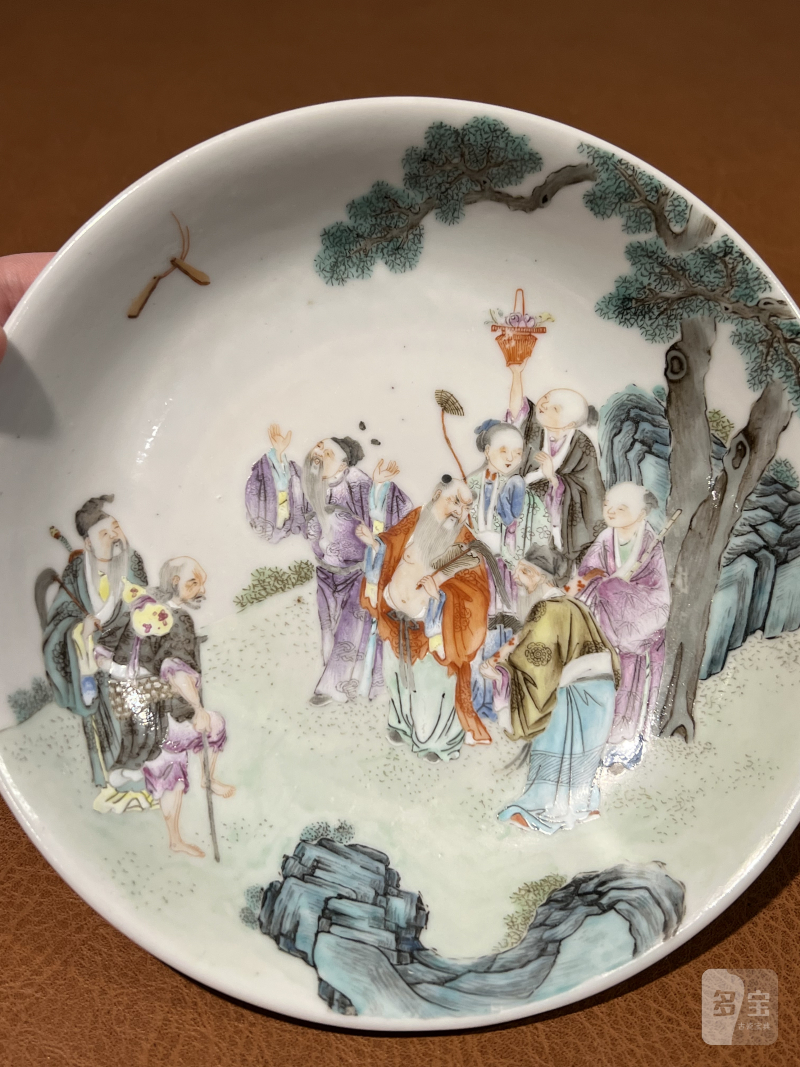 清嘉庆 粉彩八仙人物纹盘 - 图3